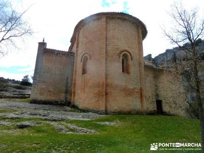 Cañón Río Lobos; catedral del senderismo; material para senderismo;caminar deprisa